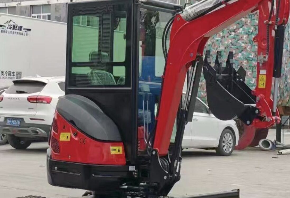 Location de mini pelle 1 ,1 tonne ou 2 , 5 tonnes , avec ou sans chauffeur, pour particuliers et professionnels a Kingersheim et Mulhouse&nbsp; Saint-Louis